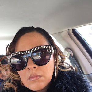 Meet your Posher, Lamaria